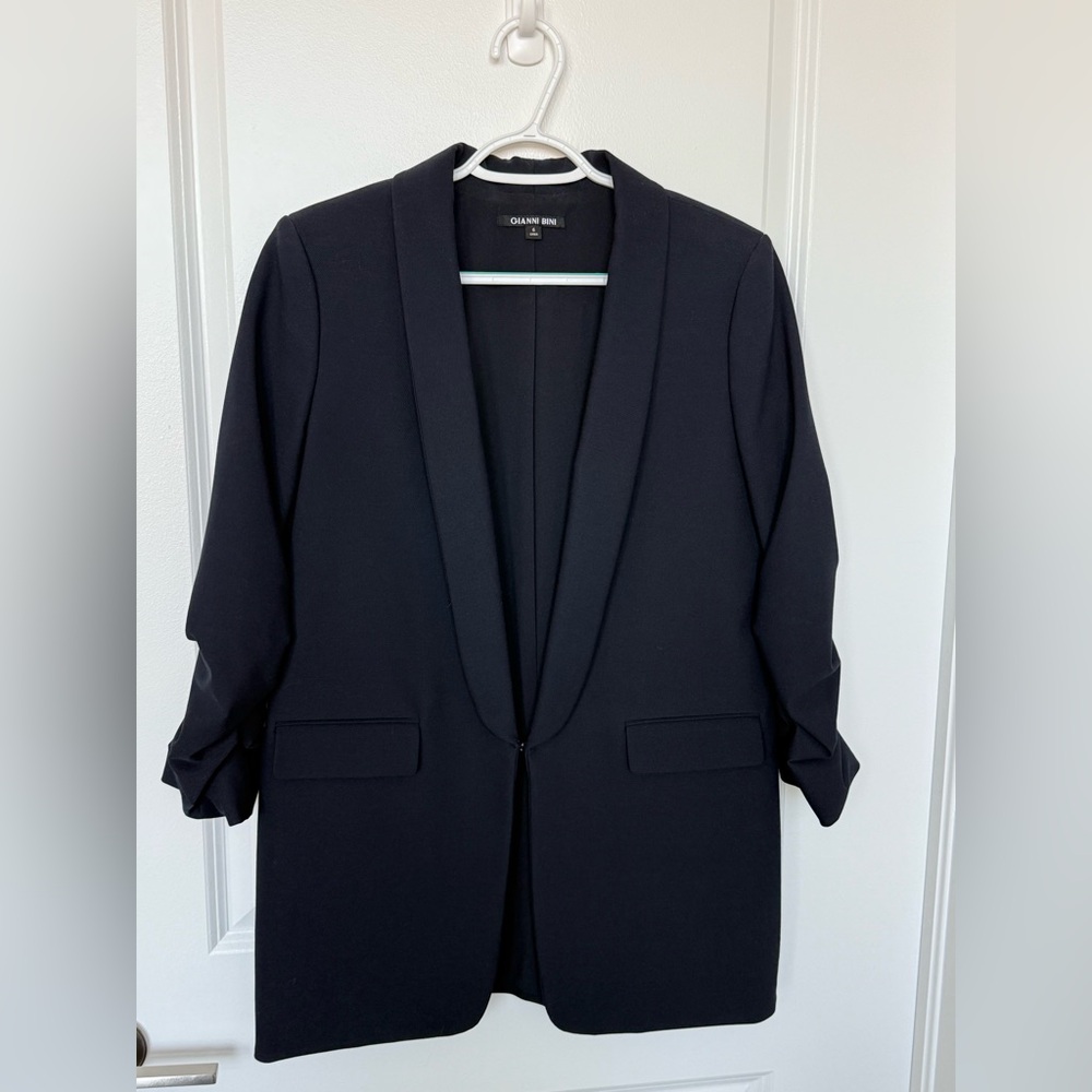 Giani Bini: Navy Blue Gemma Ruched 3/4 Sleeve Boyfriend Blazer